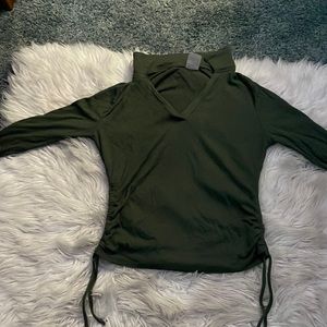 Adjustable long sleeve crop top